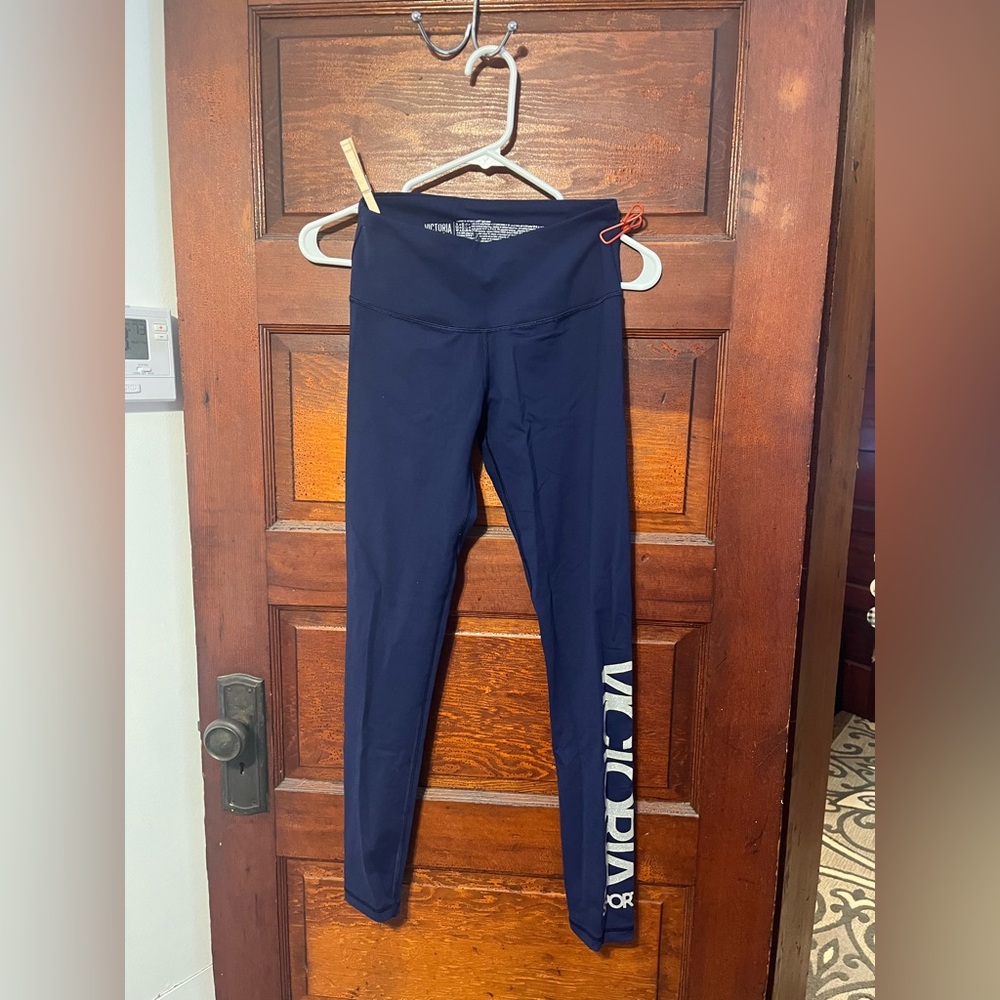 Victoria sport XS navy leggings